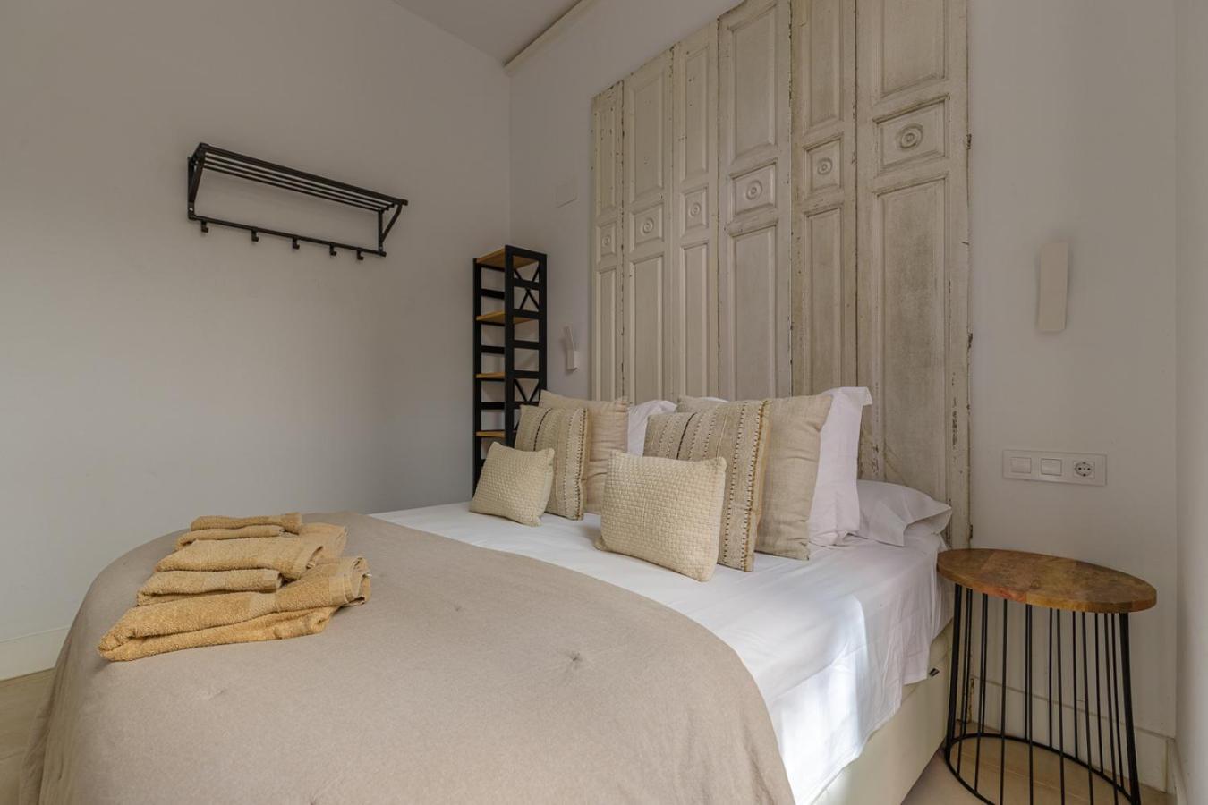 Caterina Victoria Apartment Malaga Luaran gambar